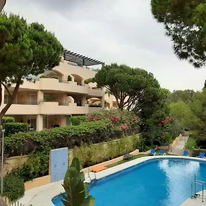 waterfront-marbella-apartment-near-the-nikki-beach.1costadelsol.com/